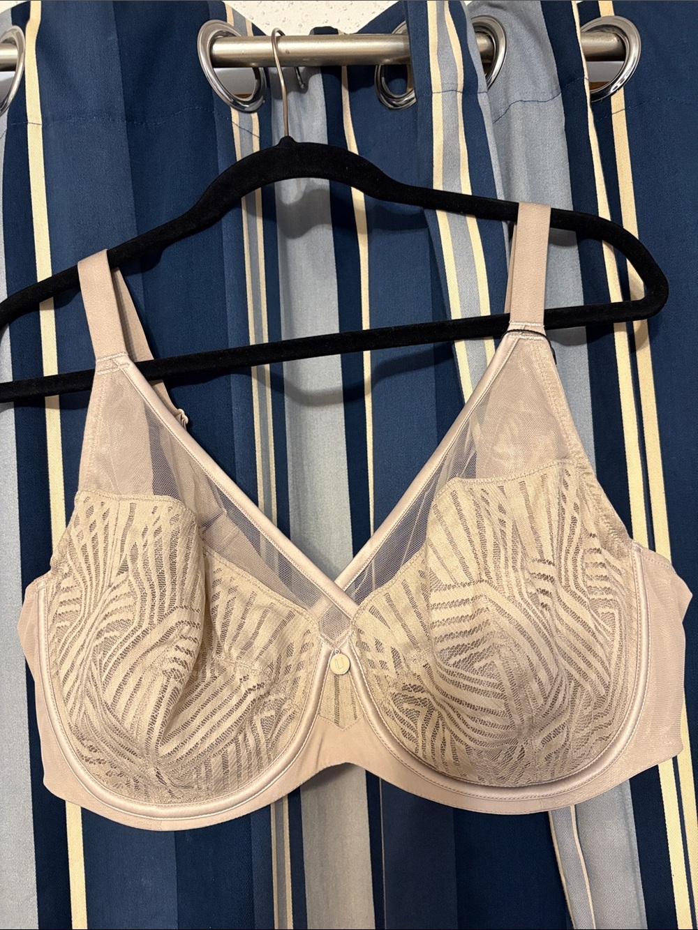 Understance NWT 42DDD bra, taupe